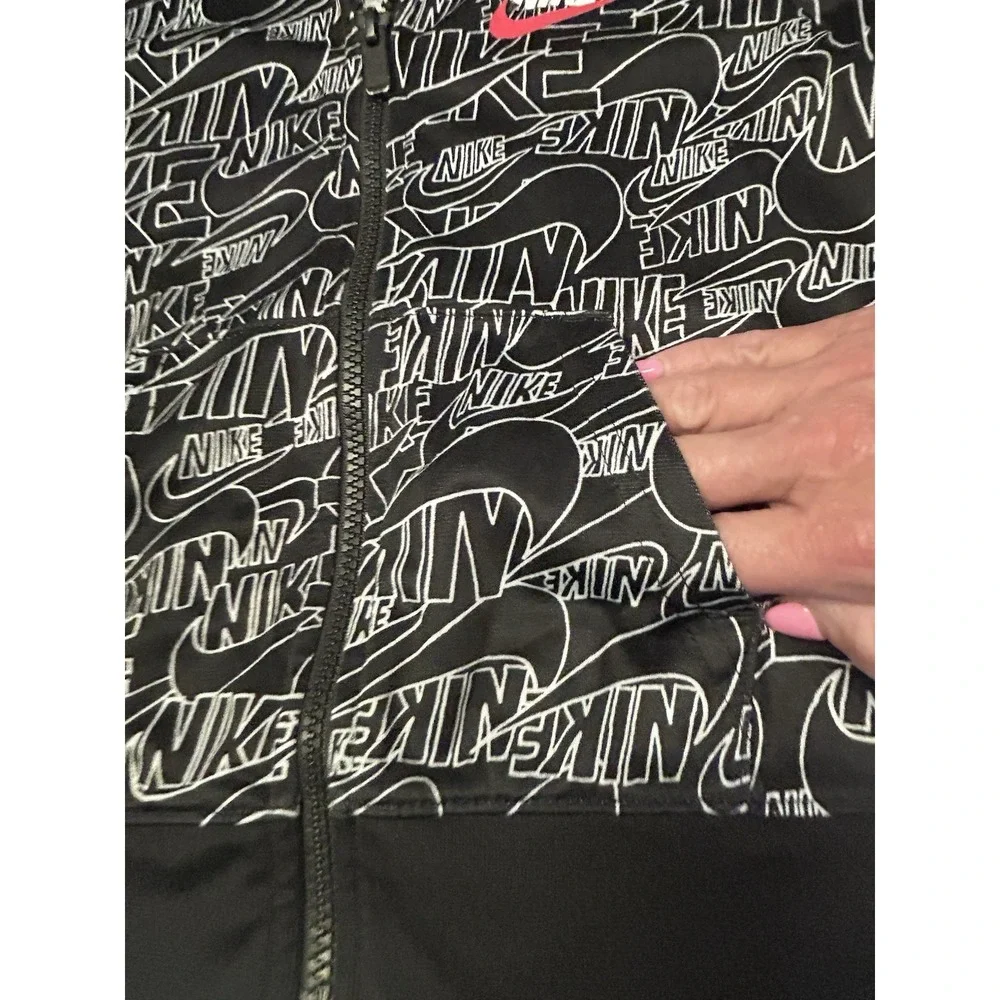 Nike Boys Full Zip Track Jacket Black Logo Print Youth XS 3-4Yrs Fleece Athletic